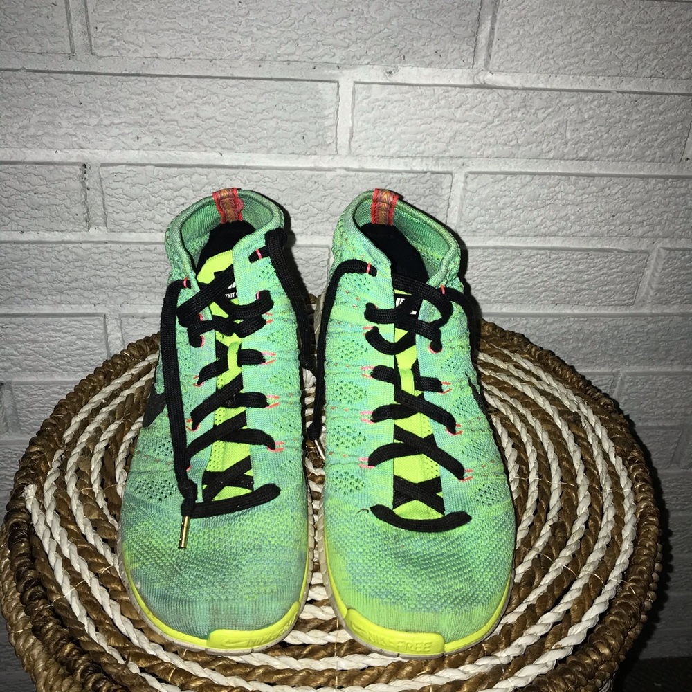 Nike Flyknit Chukka